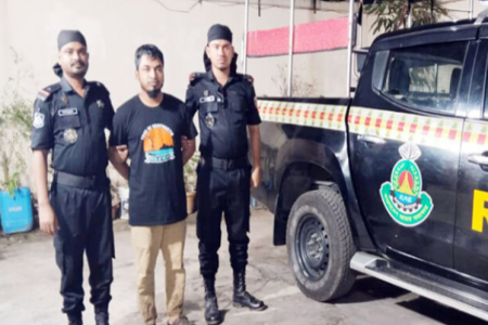 হিযবুত তাহরীর নেতা তাওহীদ গ্রেপ্তার