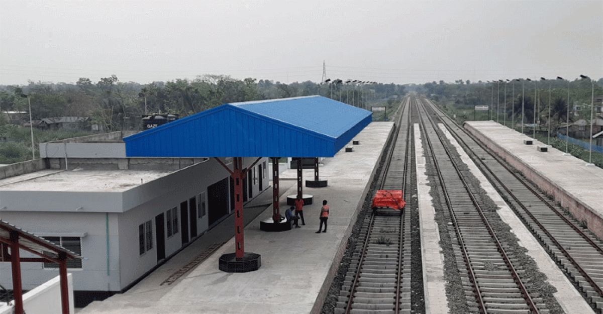 দীর্ঘ অপেক্ষার অবসান, যাত্রা শুরু খুলনা-মোংলা রেলপথের