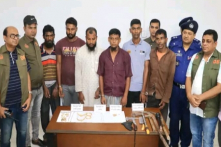  নড়াইলে ৬ ডাকাত সদস্য গ্রেফতার 