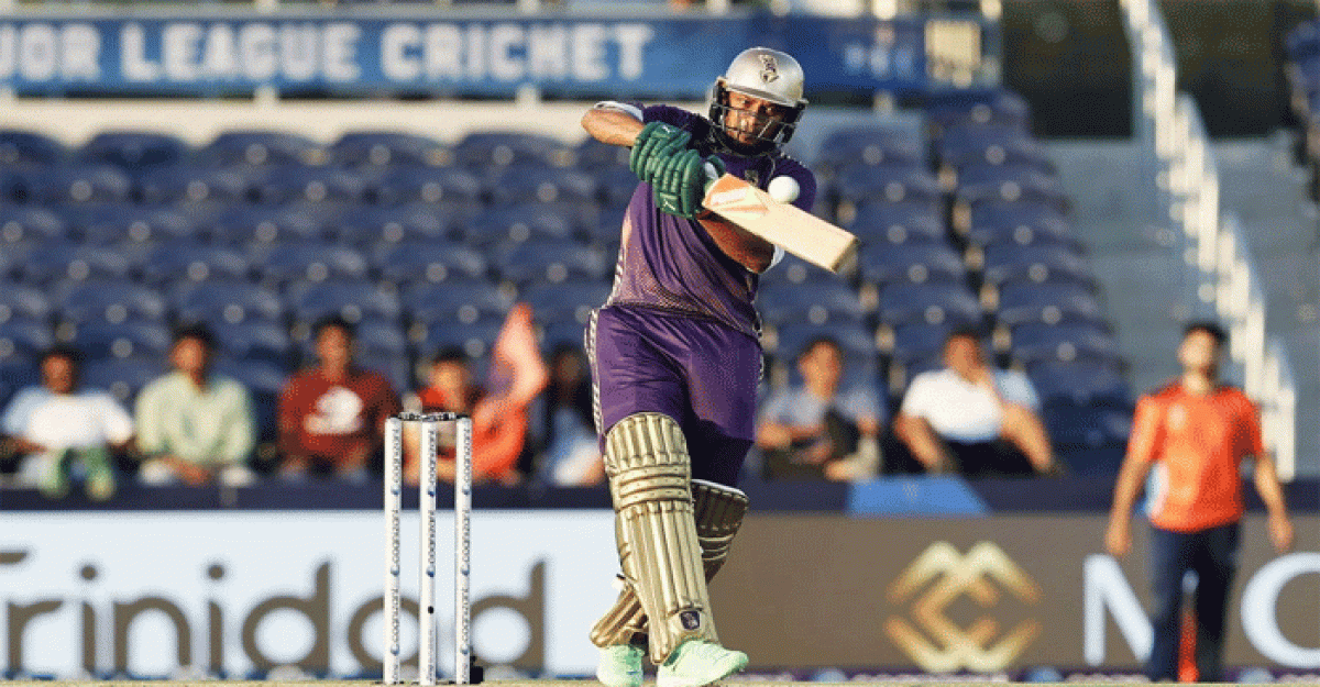 ব্যাটে রান ফিরলেও, বল হাতে হতাশ করলেন সাকিব