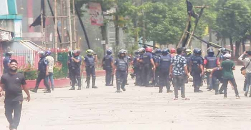 মুন্সীগঞ্জে আন্দোলনকারীদের সঙ্গে আ.লীগের সংঘর্ষ, নিহত ২