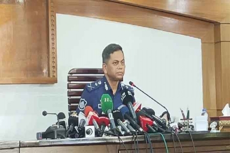 সব পুলিশকে ৮ আগস্ট সন্ধ্যার মধ্যে কর্মস্থলে ফেরার নির্দেশ