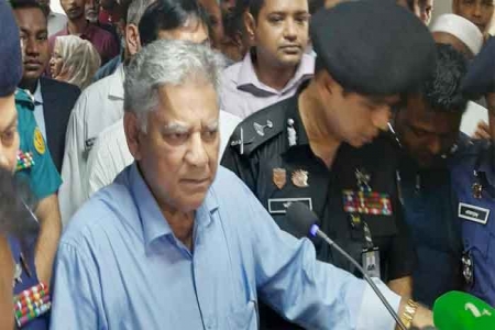 পুলিশকে যারা দানব বানিয়েছে তাদের বিচার হবে: স্বরাষ্ট্র উপদেষ্টা