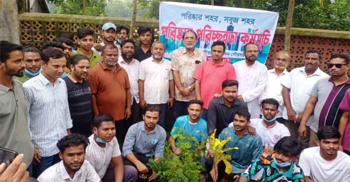 মদনে নবধারার উদ্যোগে পরিষ্কার পরিছন্নতা ও বৃক্ষ রোপন কর্মসূচি পালন