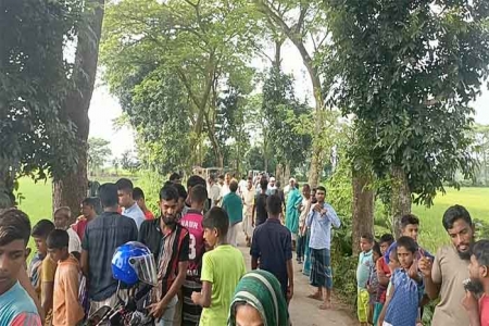 নেত্রকোনায় মুখে স্কচটেপ প্যাচানো অটো চালকের মরদেহ উদ্ধার 