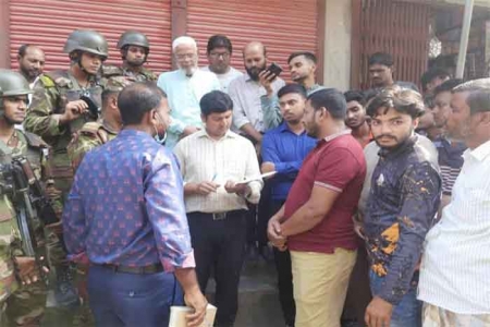 চুয়াডাঙ্গায় নকল শিশুখাদ্য বিক্রয়, ব্যবসায়ীকে ৪ লাখ টাকা জরিমানা
