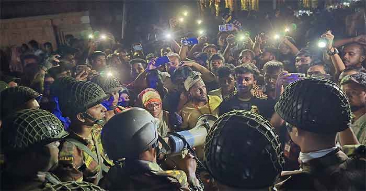 মন্ত্রণালয়ে বৈঠকের পর শ্রমিকদের অবরোধ প্রত্যাহার