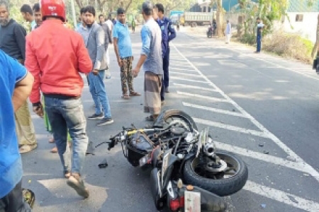 রাজশাহীতে বাসচাপায় স্বামী-স্ত্রীসহ নিহত ৩
