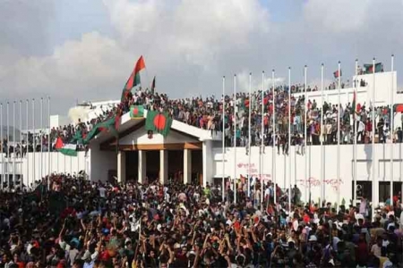 জুলাই গণঅভ্যুত্থানে শহীদদের গেজেট প্রকাশ