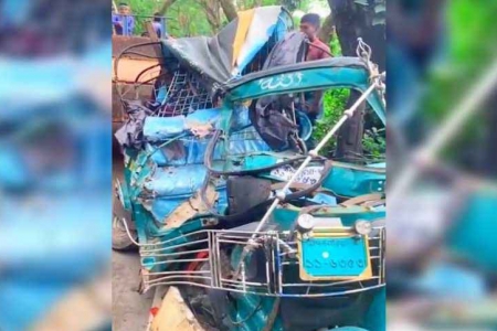 ব্রাহ্মণবাড়িয়ায় বাস-অটোরিকশার সংঘর্ষ, নিহত ৩