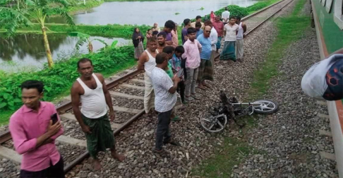 নীলফামারীতে ট্রেনে কাটা পড়ে ২ বাইক আরোহী নিহত
