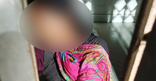 জীবননগরে ঋণের টাকার জন্য বিআরডিবি অফিসে তালাবদ্ধ নারী
