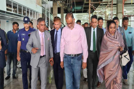 কক্সবাজারে আন্তর্জাতিক বিমান চলাচল শুরু অক্টোবরে: বাণিজ্য উপদেষ্টা  