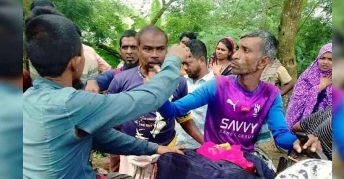 পাবনায় ট্রাকের সঙ্গে সংঘর্ষে একই পরিবারের তিনজন নিহত