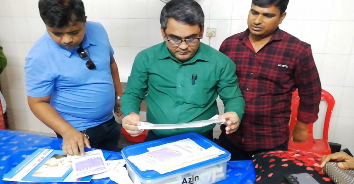 চুয়াডাঙ্গায় ক্লিনিকে মেয়াদ উত্তীর্ণ ডেঙ্গু কীট, জরিমানা ৪০ হাজার