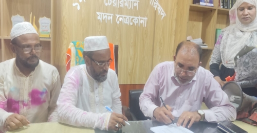 মদনে সাড়ে তিন বছর পর চেয়ারম্যানের দায়িত্ব নিলেন আজাদ 