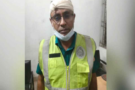 ট্রাফিক পুলিশের মাথা ফাটালেন অটোরিকশার চালক 