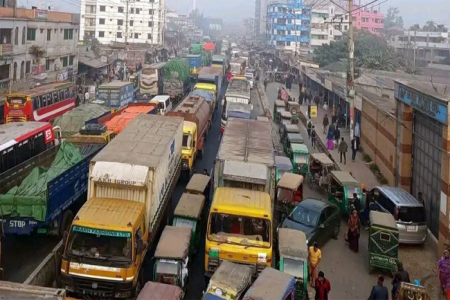 গাজীপুরে দুই মহাসড়কে ৫০ কিলোমিটার যানজট, ভাড়া তিনগুণ