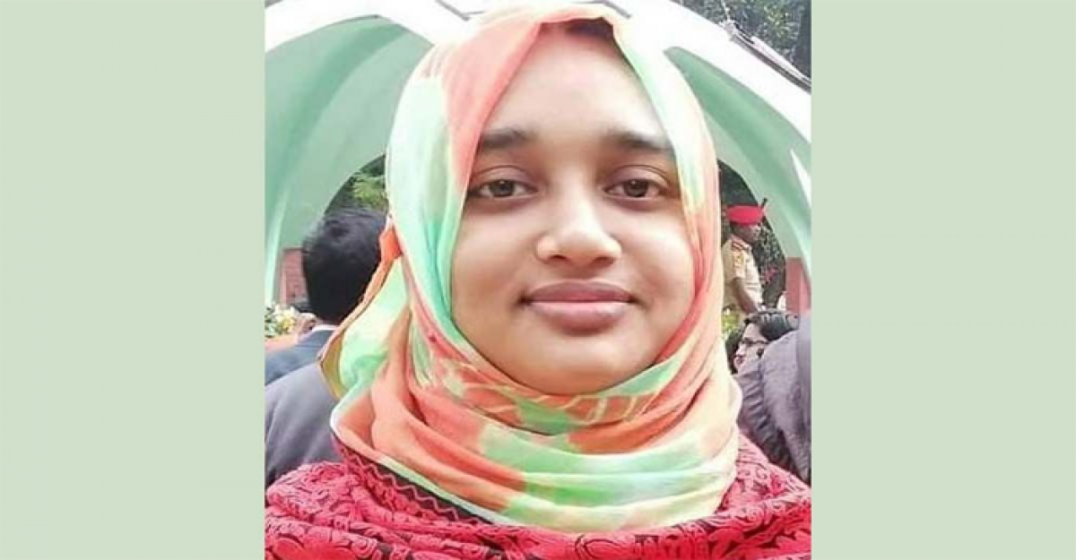 নিজ কক্ষে ইবি শিক্ষিকাকে ছুরিকাঘাতে হত্যা