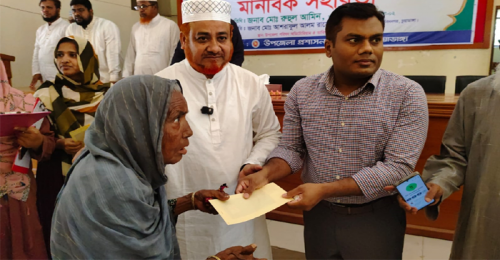 জীবননগরে প্রধানমন্ত্রীর ত্রাণ তহবিলের সহায়তা পেল ২১৩ পরিবার 