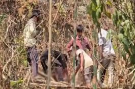 বান্দরবানে পাহাড়ের নিচে মিলল মা-মেয়ের লাশ