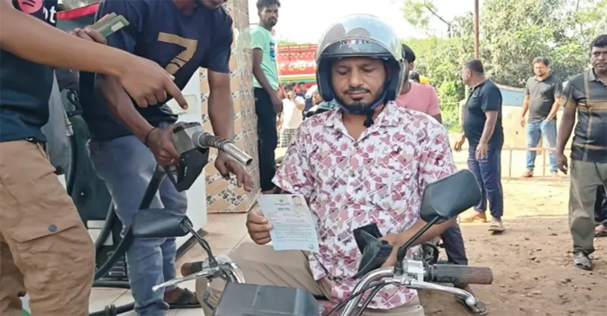 চুয়াডাঙ্গায় ফুয়েল কার্ড ছাড়া তেল নয়, নতুন নিয়ম কার্যকর