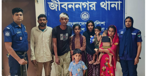 চুয়াডাঙ্গা সীমান্ত দিয়ে পাচার চেষ্টাকালে ৮ বাংলাদেশি উদ্ধার, গ্রেফতার ২