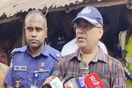 ডাকাতি নয় জমিজমা সংক্রান্ত জেরে ৪ হত্যা : এসপি