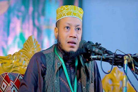 মুফতি আমির হামজার বিরুদ্ধে গ্রেপ্তারি পরোয়ানা  
