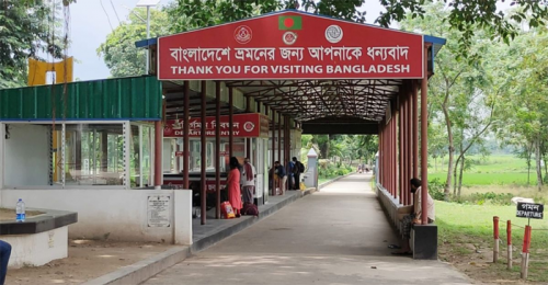 পশ্চিমবঙ্গের ভোটকে ঘিরে দর্শনা স্থলবন্দরে যাত্রী পারাপার বন্ধ