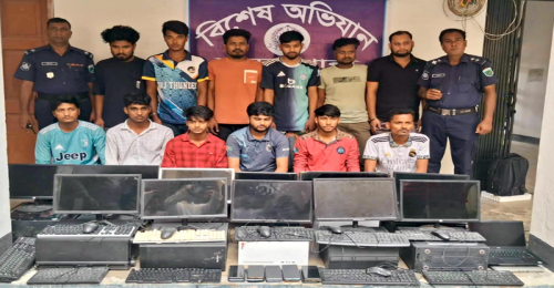 নওগাঁয় অনলাইন জুয়ার আসরে অভিযান, গ্রেপ্তার ১৫