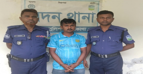 মদনে হোটেল ব্যবসার আড়ালে মাদক ব্যবসা হোটেল মালিক গ্রেফতার 