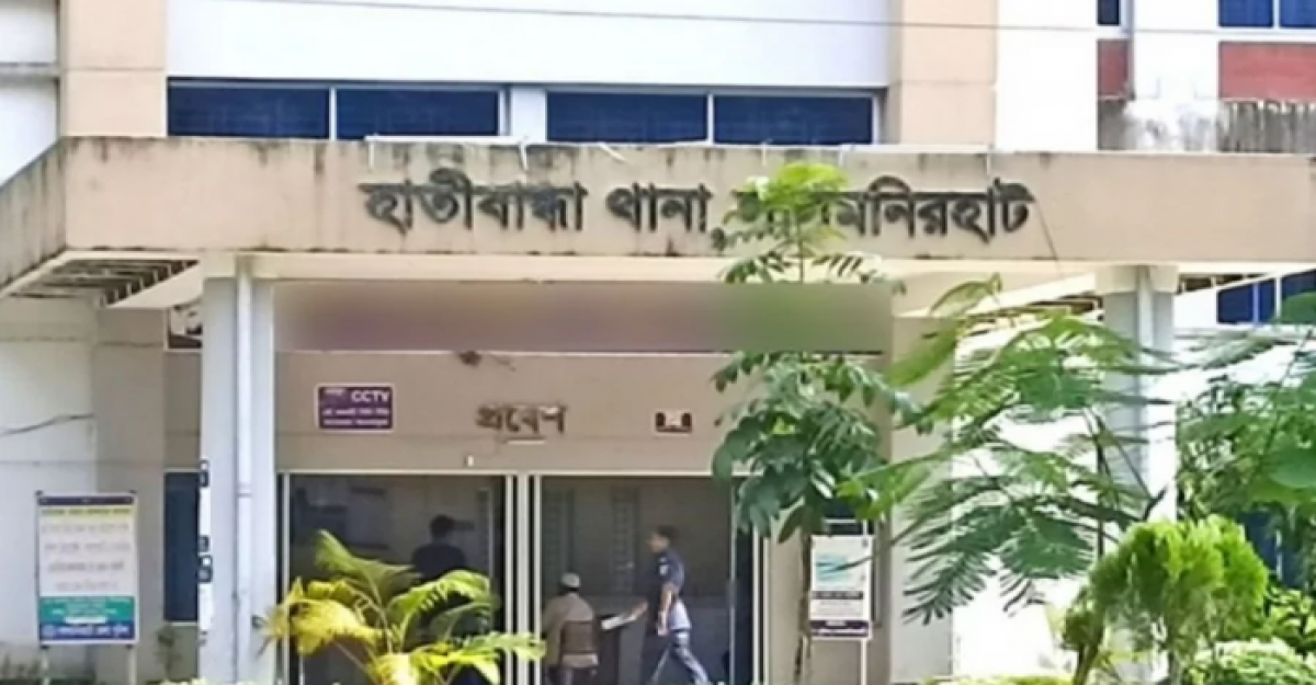 দুই পুলিশকে এলোপাতাড়ি কুপিয়ে পালিয়েছে আসামি