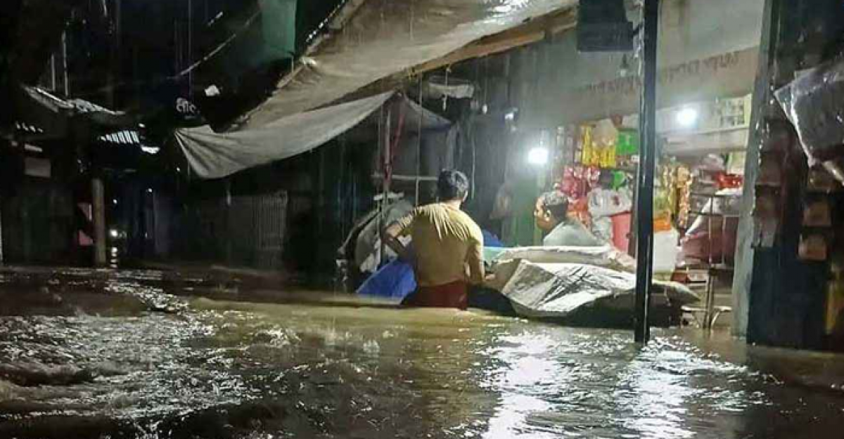 চট্টগ্রামে পানিবন্দি সাড়ে চার লাখ মানুষ  