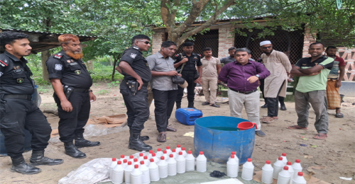 জীবননগরে অবৈধ টয়লেট্রিজ কারখানা সিলগালা: লাখ টাকা জরিমানা ​