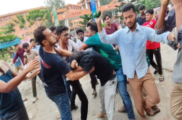 বরিশাল বিশ্ববিদ্যালয়ে ছাত্রদল-শিবির সংঘর্ষ, আহত ১০