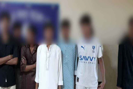 কাঙালি ভোজ থেকে ছাত্রলীগের ৯ নেতাকর্মী আটক  