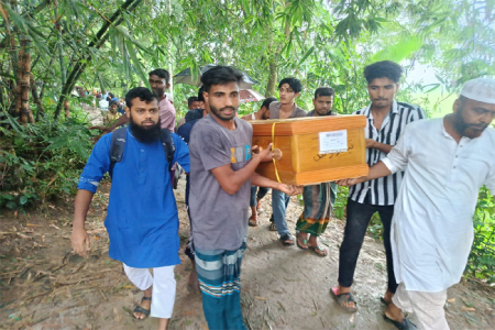 ২৫ দিন পর দেশে ফিরল ইরাক প্রবাসী রেজাউল ইসলামের মরদেহ