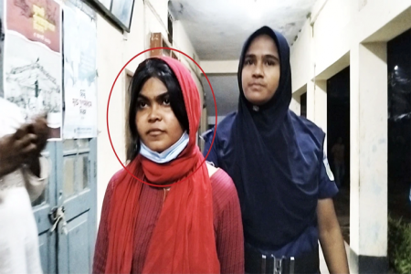 ফ্যামিলি কার্ডের কথা বলে টাকা আদায়, এনসিপি নেত্রী আটক