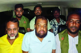 বগুড়া জেলা স্বেচ্ছাসেবক লীগ নেতা ভিপি শাহিনসহ গ্রেপ্তার ৪