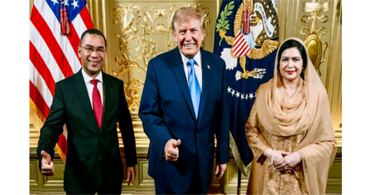 ট্রাম্পের সঙ্গে ছবি প্রকাশ করলেন প্রধানমন্ত্রী তারেক রহমান
