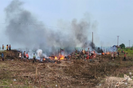 রাখাইনে বাস্তুচ্যুতদের শিবিরে বিমান হামলা, নিহত ৮