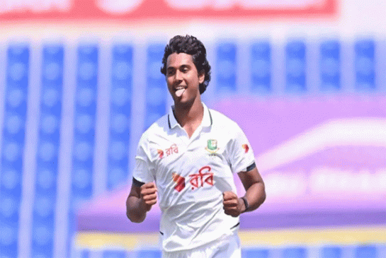 ‘পারফেক্ট হ্যাটট্রিকে’ ইতিহাস গড়লেন হাসান মাহমুদ