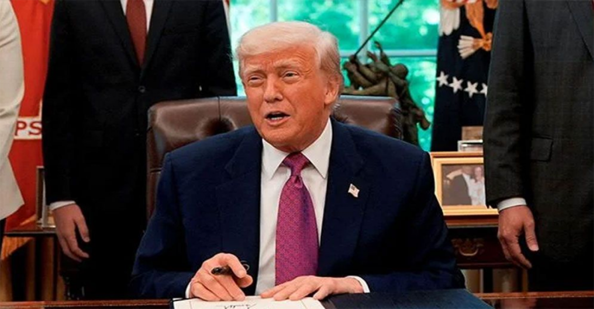 তেলের দাম বাড়াতে হুতিরা হামলা চালাচ্ছে, অভিযোগ ট্রাম্পের