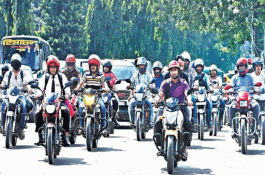মোটরসাইকেল চালকদের জন্য নতুন নির্দেশ