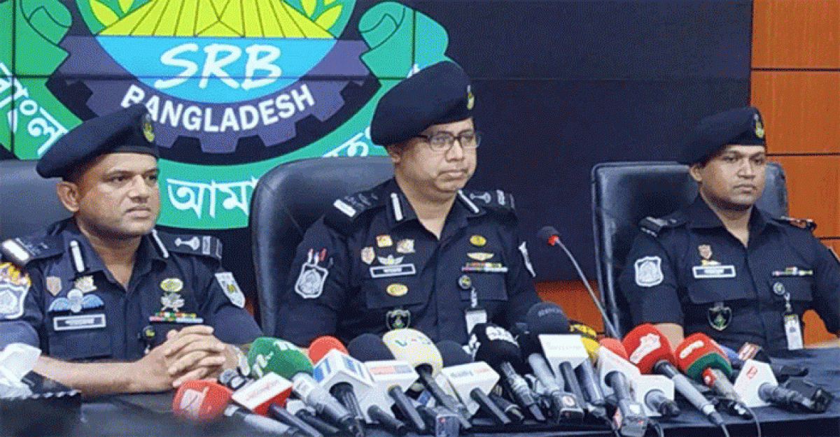 যুব উন্নয়নের প্রশ্নফাঁস : গ্রেফতার ৭ জনের ৫ জনই সরকারি কর্মচারী
