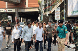 সাড়ে চার ঘণ্টায় ১৩ স্পট পরিদর্শন করলেন প্রধানমন্ত্রী