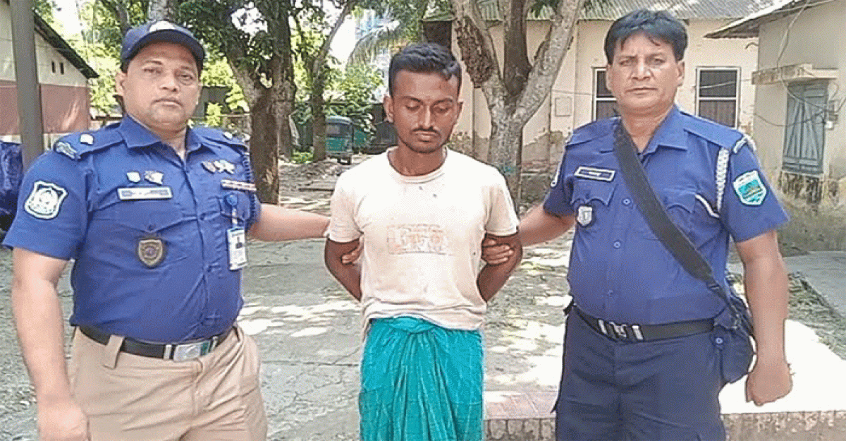 পাবনায় মাকে গলাকেটে হত্যার অভিযোগ, ছেলে আটক