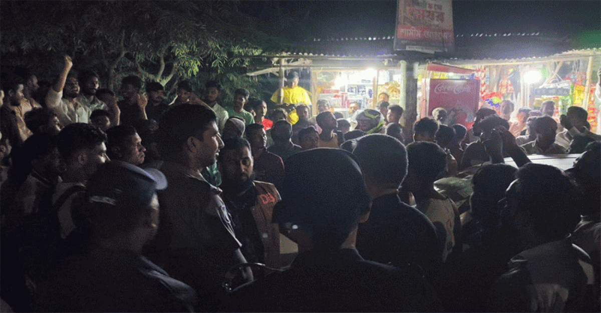 পাঁচ টাকার টোল নিয়ে বাকবিতন্ডা, জামালপুর-শেরপুর সড়ক অবরো