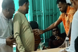 চাঁদা না পেয়ে ইউপি সদস্যকে পেটালেন বিএনপি নেতা